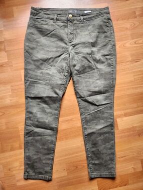 Lee Skinny Fit Jeans in Olive Green